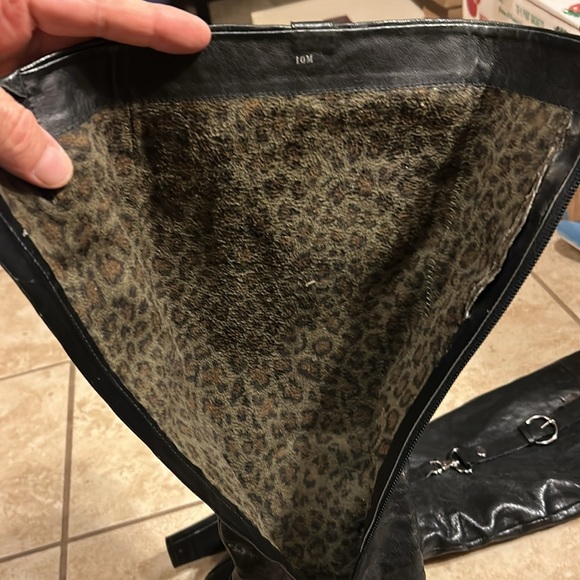 Charles David soft supple leather boot size 10 medium excellent condition - Picture 5 of 8